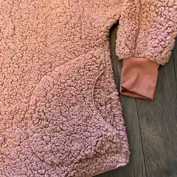 NWT Lularoe teddy bear Sherpa - Picture 3 of 6